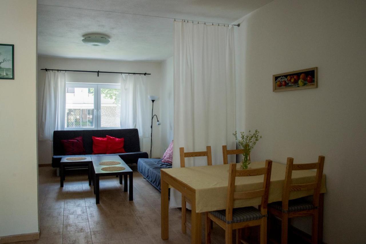 Ubytovani Domecek V Mikulove Apartman Kültér fotó