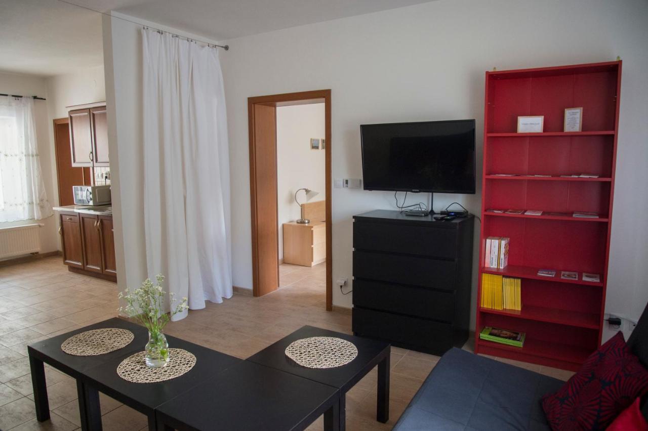 Ubytovani Domecek V Mikulove Apartman Kültér fotó